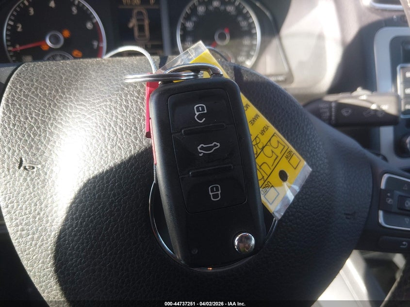 2014 Volkswagen Eos Sport VIN: WVWBW8AH2EV005107 Lot: 44737251