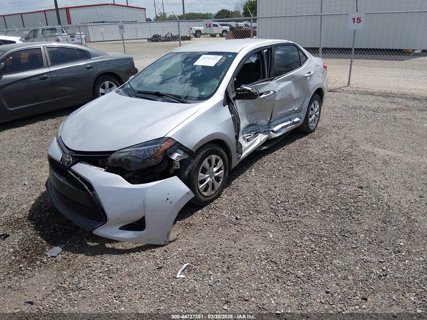 2017 Toyota Corolla L 5YFBURHE8HP682192 photo 1
