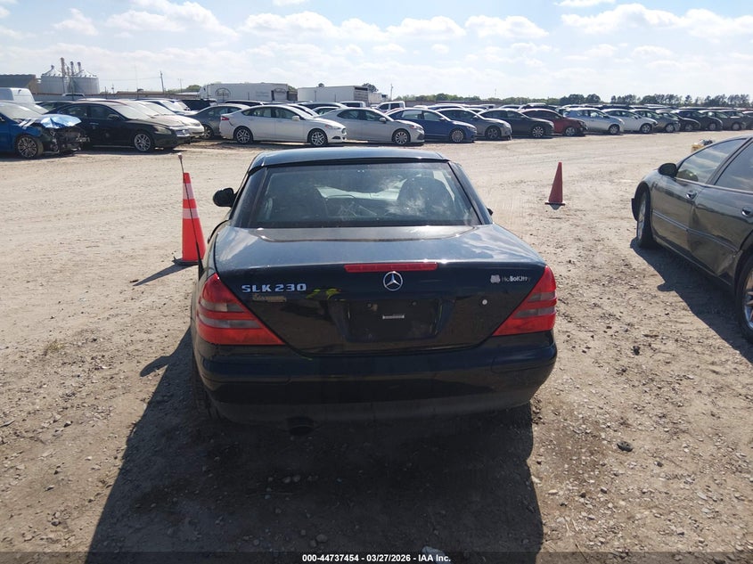 1998 Mercedes-Benz Slk 230 VIN: WDBKK47FXWF074275 Lot: 44737454