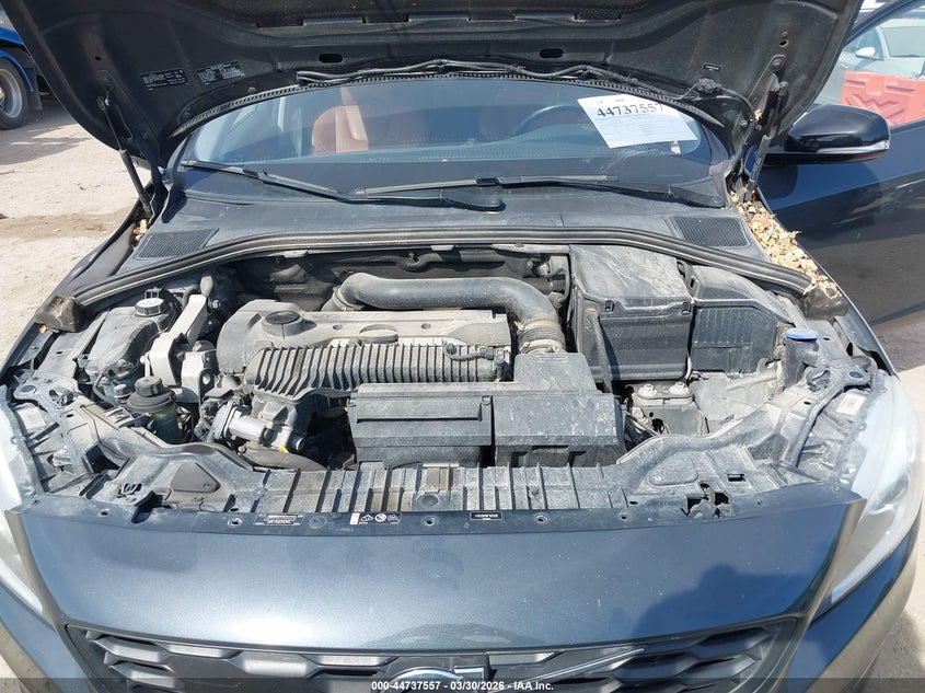 2015 Volvo V60 Cross Country T5 Platinum VIN: YV4612HM8F1001228 Lot: 44737557