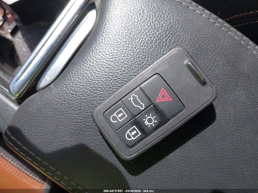 2015 Volvo V60 Cross Country T5 Platinum VIN: YV4612HM8F1001228 Lot: 44737557