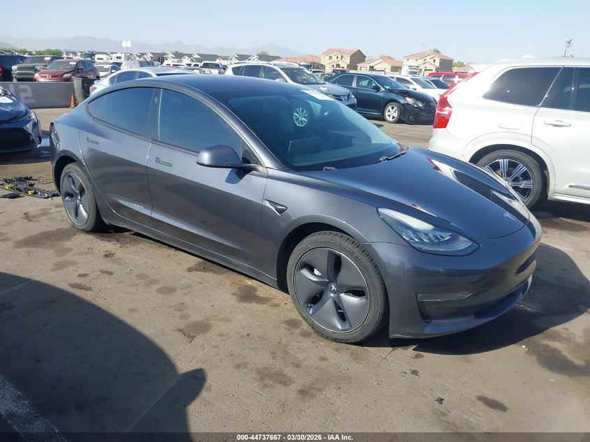 5YJ3E1EA8JF056745 2018 Tesla Model 3 Long Range/Mid Range auction photo 1