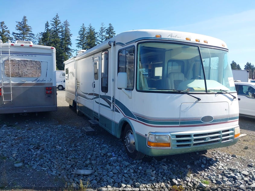 1999 Ford F550 Super Duty Stripped Chass