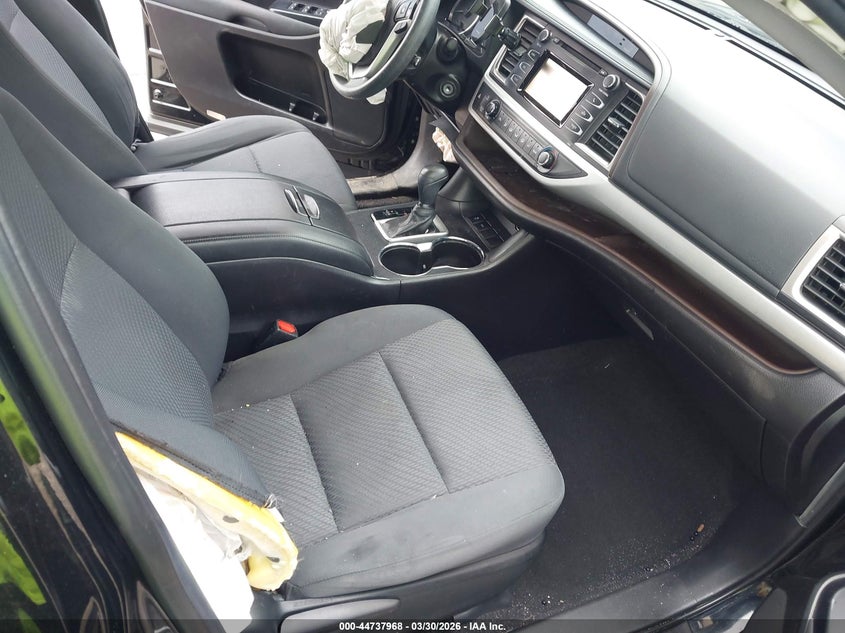 2019 Toyota Highlander Le