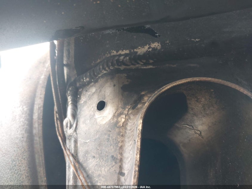 2001 Suzuki Gsx1300 R VIN: JS1GW71A112102338 Lot: 44737982