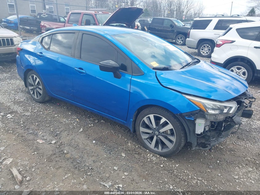 2020 NISSAN VERSA SR XTRONIC CVT