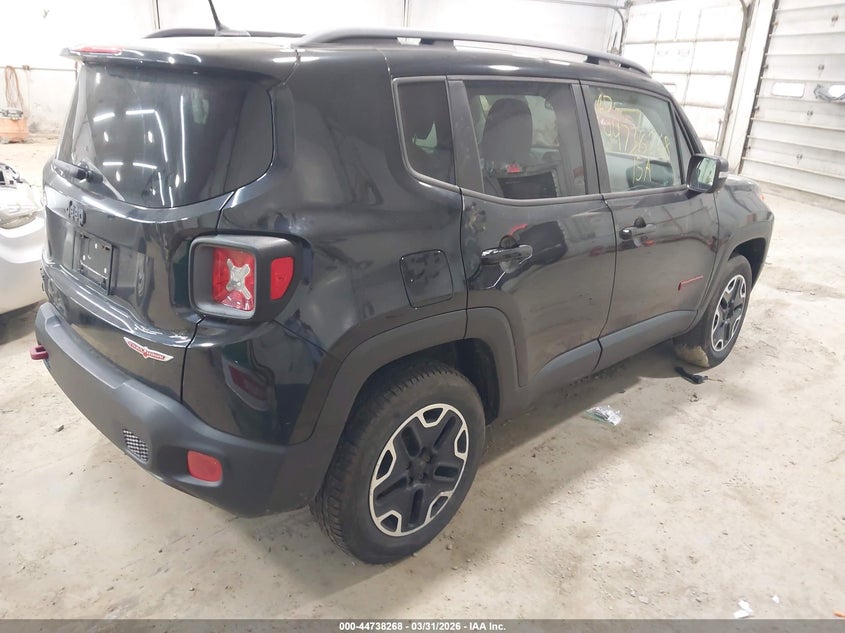 2015 Jeep Renegade Trailhawk