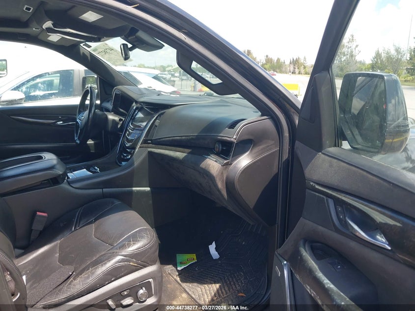 2016 Cadillac Escalade Platinum