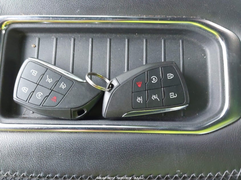 VIN 1GKS2DKT8MR408530 2021 GMC YUKON 4WD DENALI