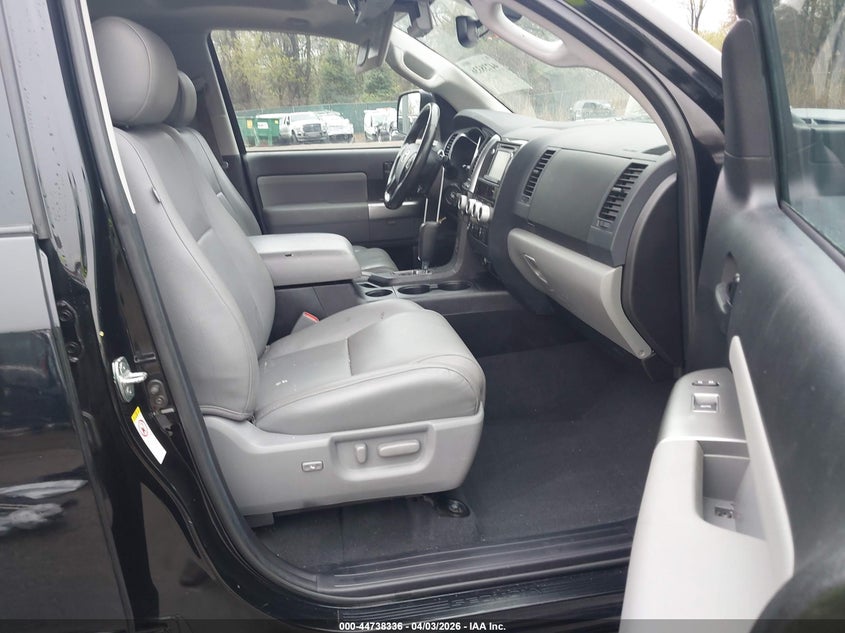 2019 Toyota Sequoia Sr5
