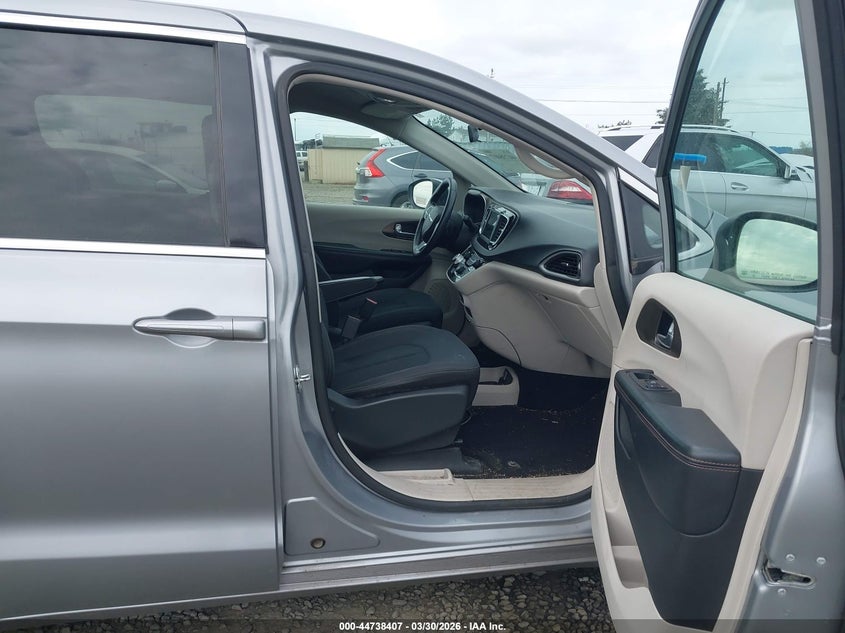 2019 Chrysler Pacifica Lx
