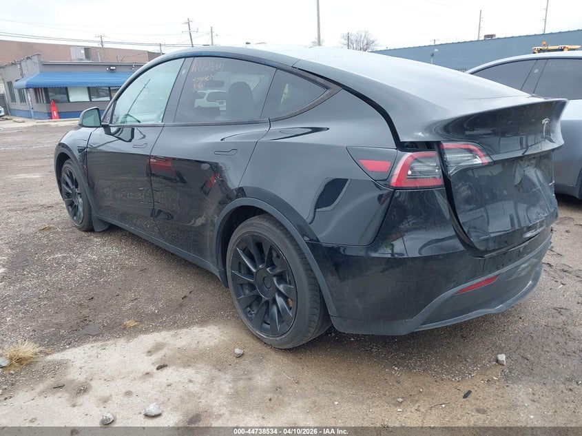 2022 TESLA MODEL Y ELECTRIC(VIN: 7SAYGAEE6NF315261