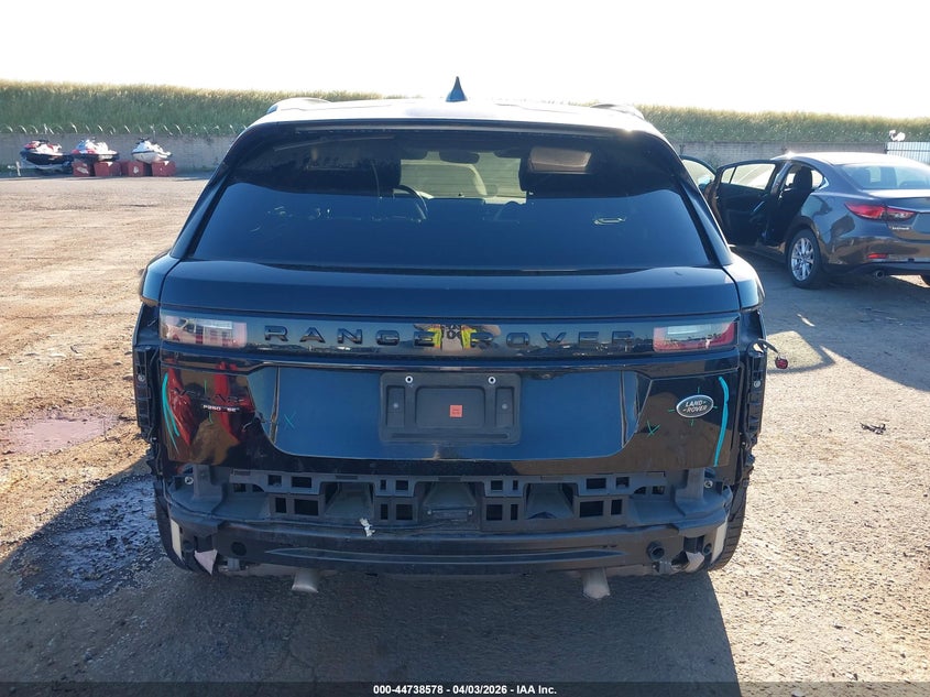 2018 Land Rover Range Rover Velar P250 Se R-Dynamic VIN: SALYL2RX5JA769488 Lot: 44738578