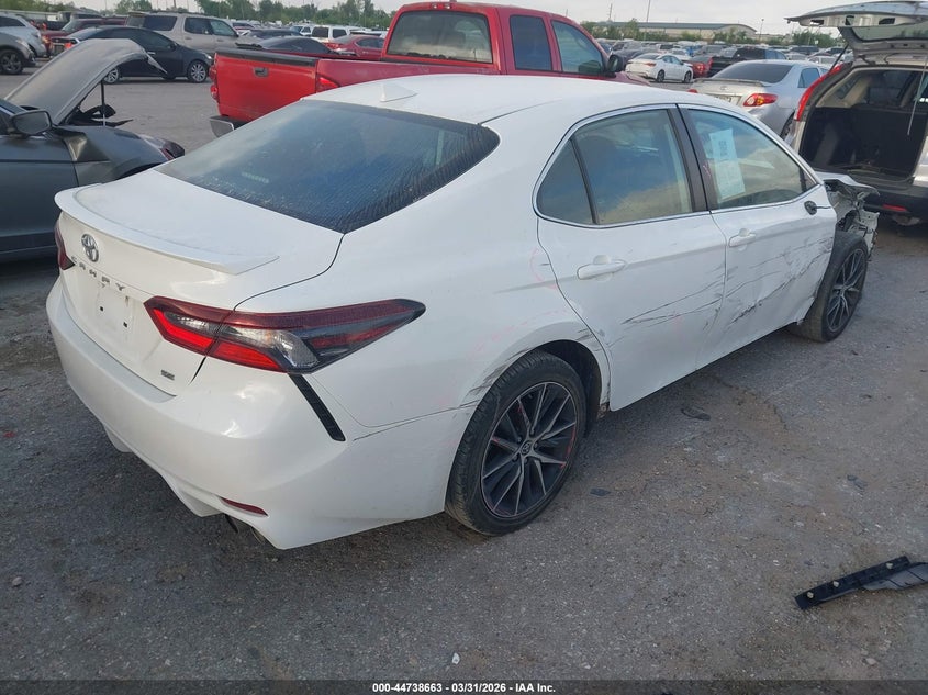 2021 Toyota Camry Se/Se Nightshade Edition