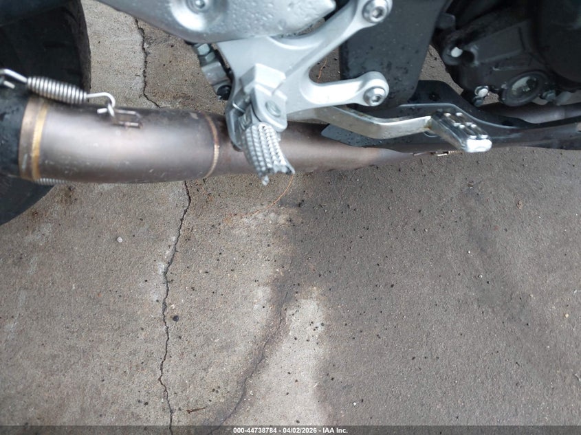 2023 Yamaha Yzfr3 A VIN: MH3RH18Y7PK012100 Lot: 44738784