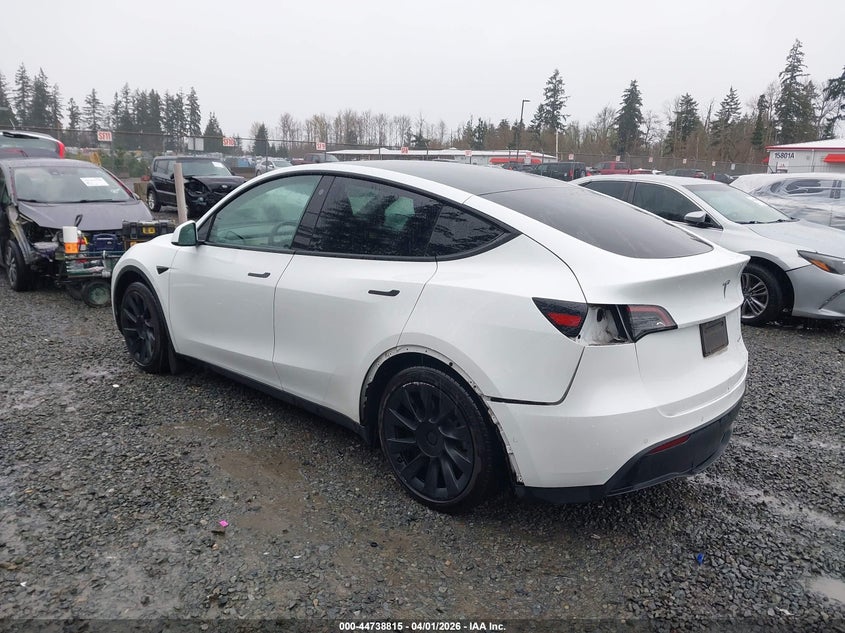 2022 Tesla Model Y Long Range Dual Motor All-Wheel Drive