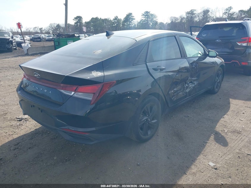 2022 Hyundai Elantra Sel