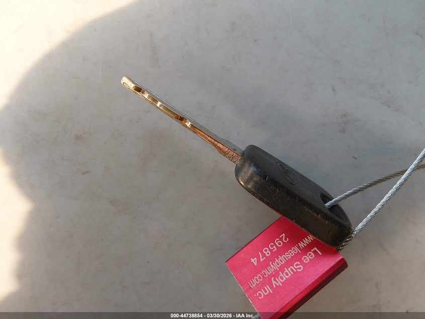 2001 Ford Crown Victoria Lx VIN: 2FAFP74W41X132362 Lot: 44738854