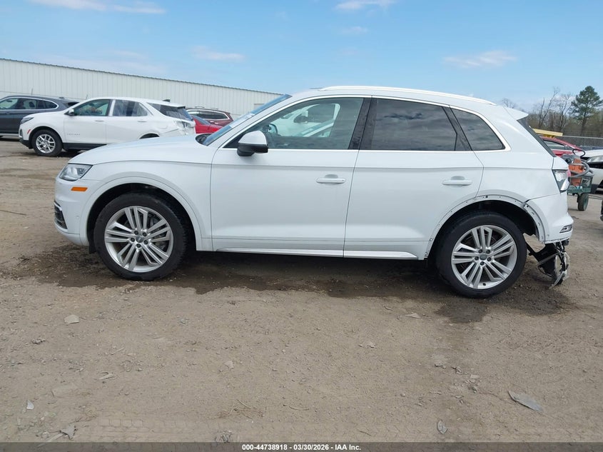 AUDI Q5 2019 VIN WA1CNAFY0K2118097