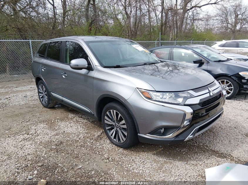 2019 Mitsubishi Outlander Se