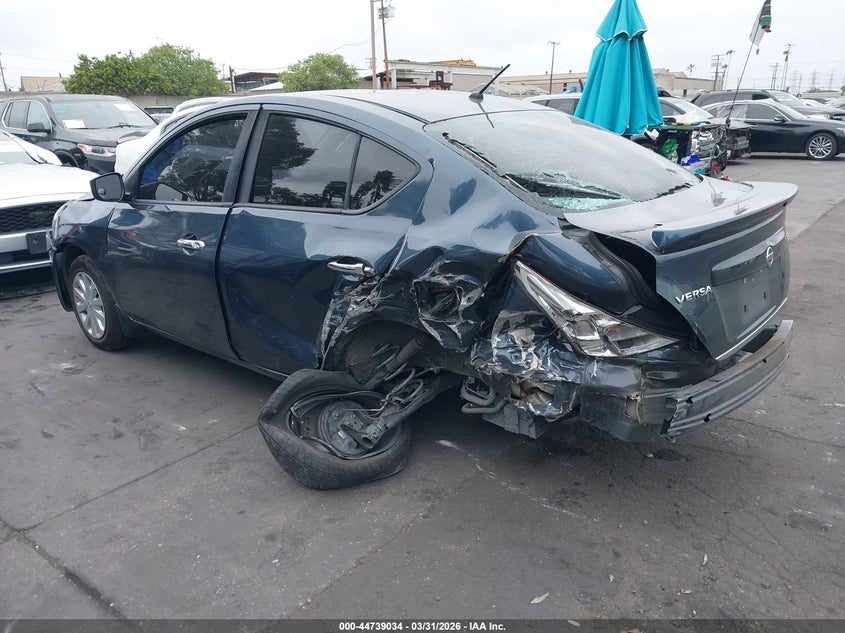 2017 Nissan Versa 1.6 Sv