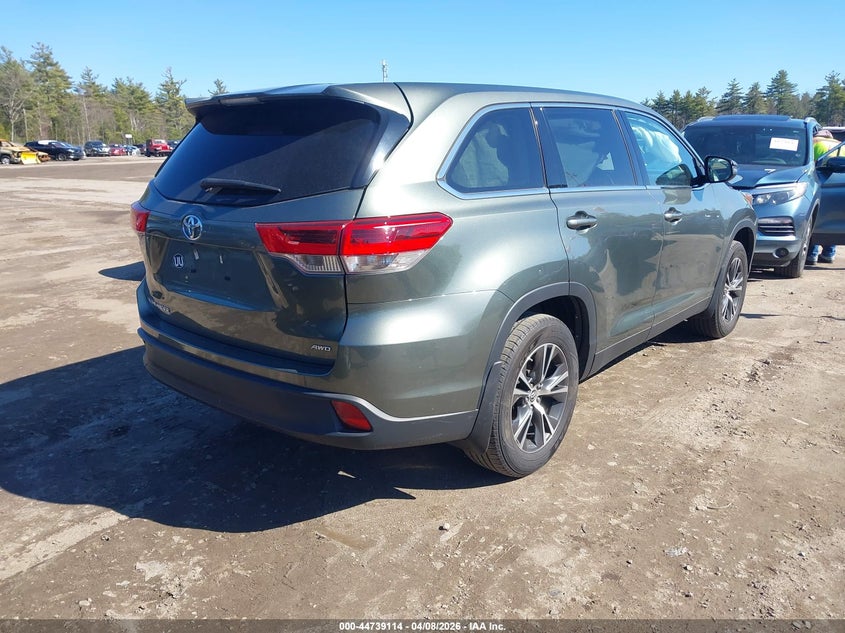 2019 Toyota Highlander Le