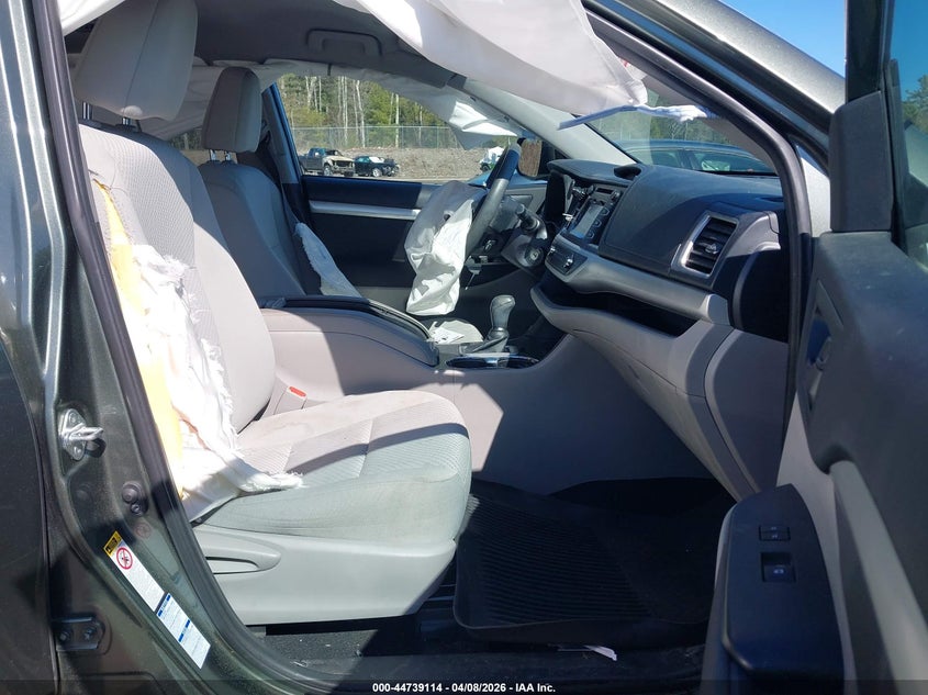 2019 Toyota Highlander Le