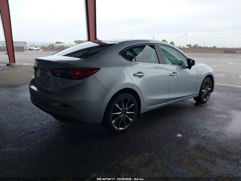 2018 Mazda Mazda3 Touring