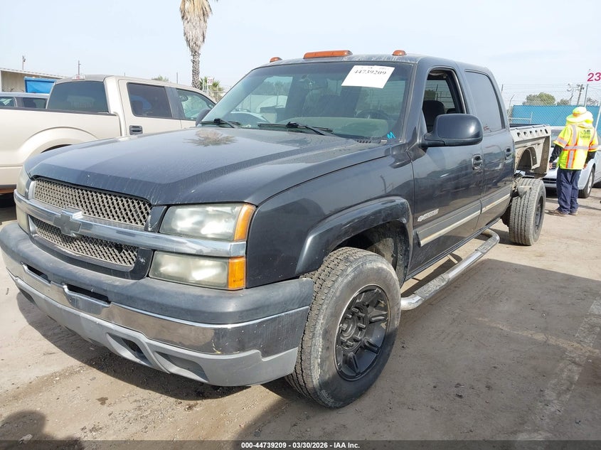 2003 Chevrolet Silverado 1500Hd Ls