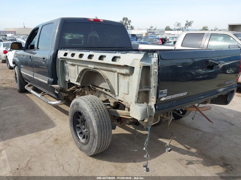 2003 Chevrolet Silverado 1500Hd Ls