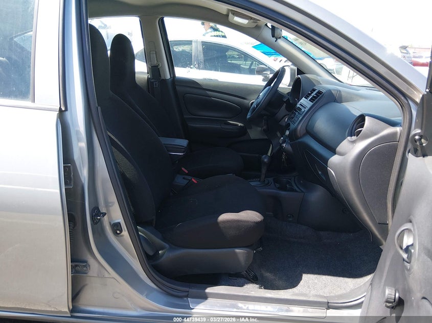 2014 Nissan Versa 1.6 S+