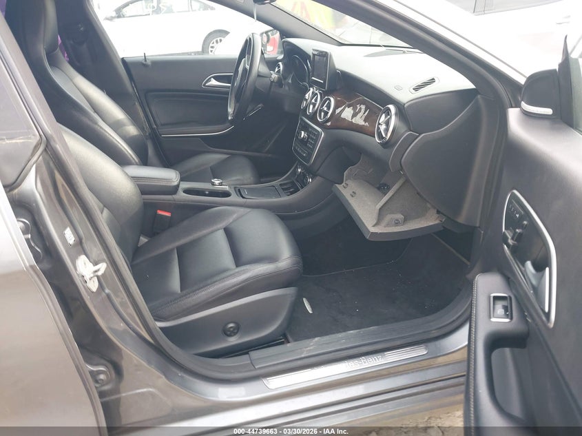 2014 Mercedes-Benz Cla 250