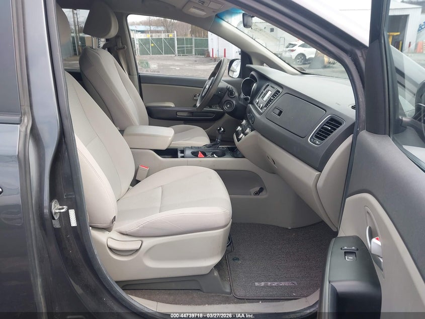2016 Kia Sedona Lx