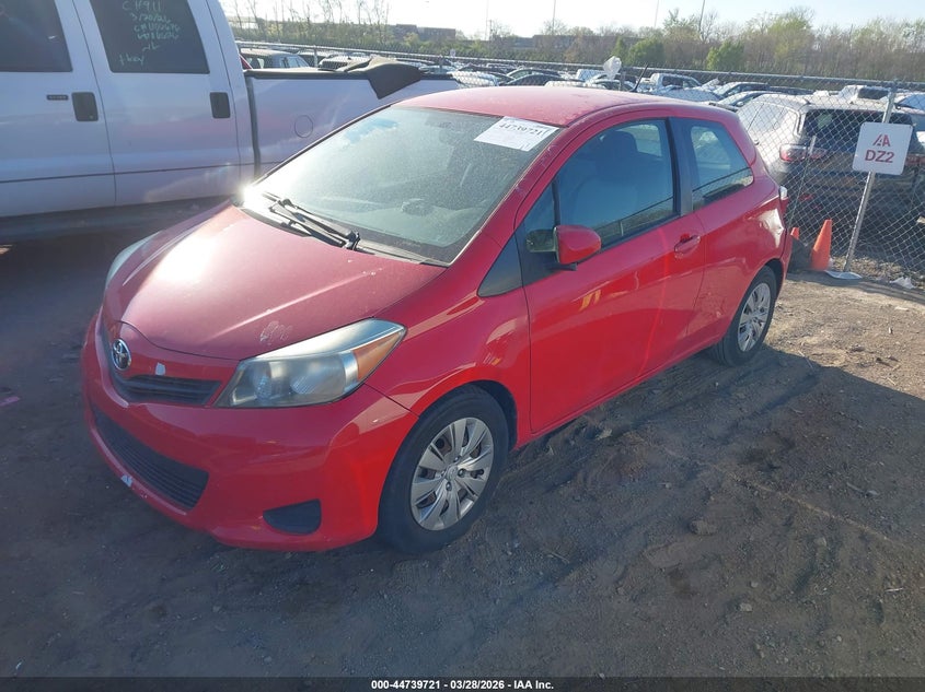 2012 Toyota Yaris Le