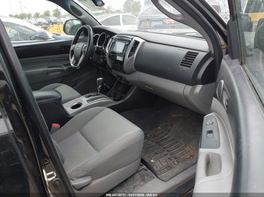 2015 Toyota Tacoma Base V6