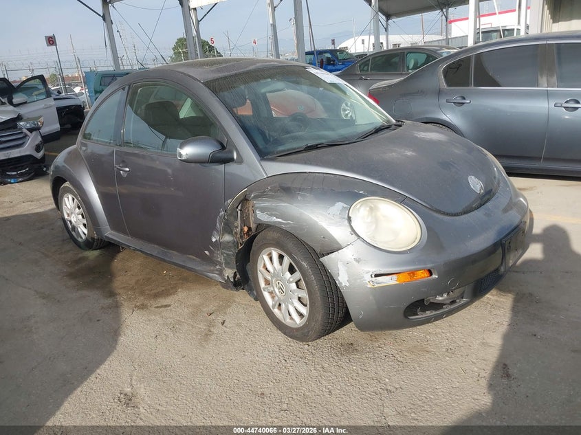 2006 VOLKSWAGEN NEW BEETLE 2.5