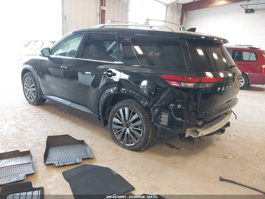 2022 Nissan Pathfinder Sl 4Wd