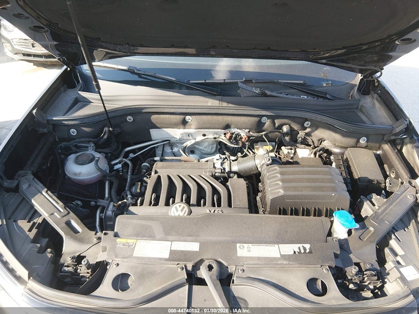 2020 Volkswagen Atlas Cross Sport 3.6L V6 Sel VIN: 1V2ME2CA4LC225767 Lot: 44740132