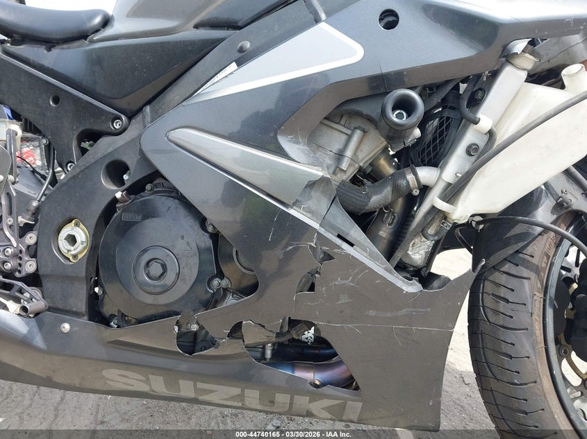 2006 Suzuki Gsx-R1000 VIN: JS1GT76A662111870 Lot: 44740165