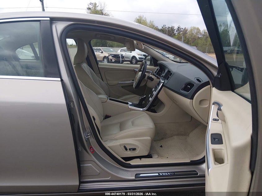 2015 Volvo S60 T5 Premier