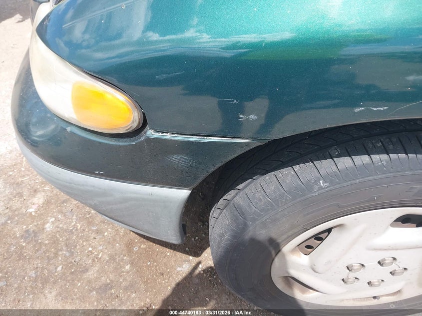 1998 Dodge Grand Caravan Se VIN: 2B4GP4439WR668512 Lot: 44740183