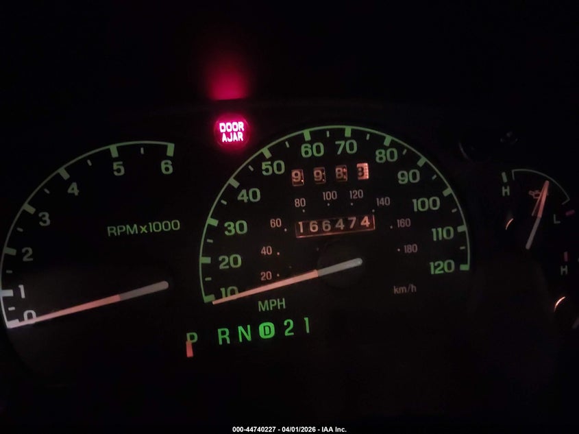 2000 Ford Explorer Eddie Bauer VIN: 1FMZU84PXYZB31375 Lot: 44740227