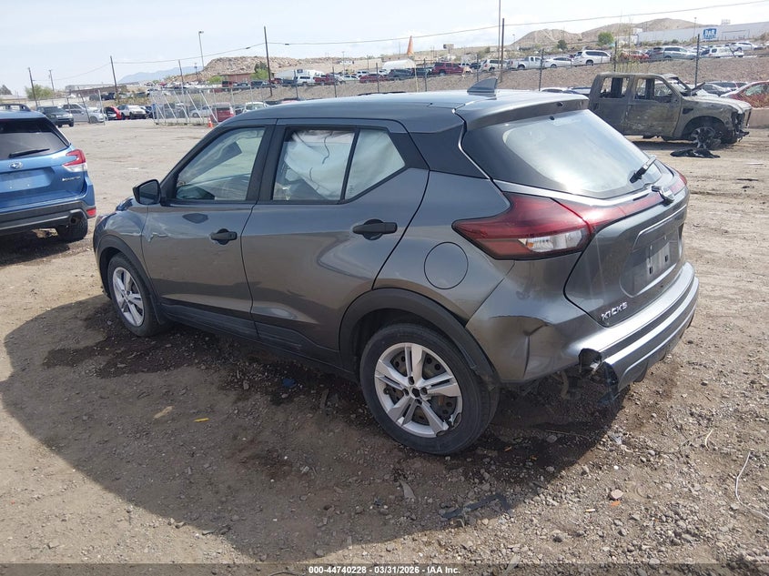 2022 Nissan Kicks S Xtronic Cvt