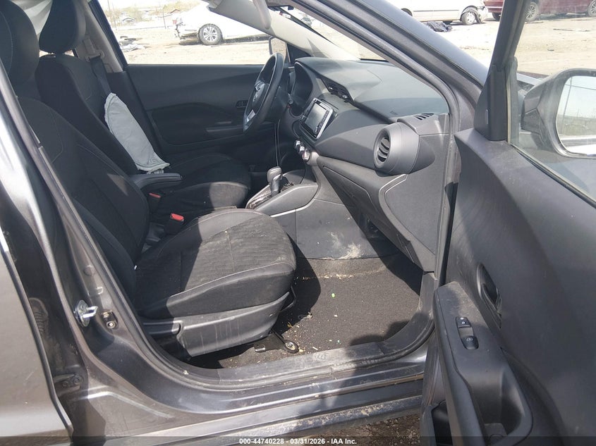 2022 Nissan Kicks S Xtronic Cvt