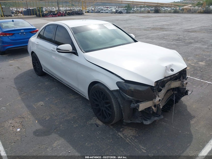 2015 Mercedes-Benz C 300