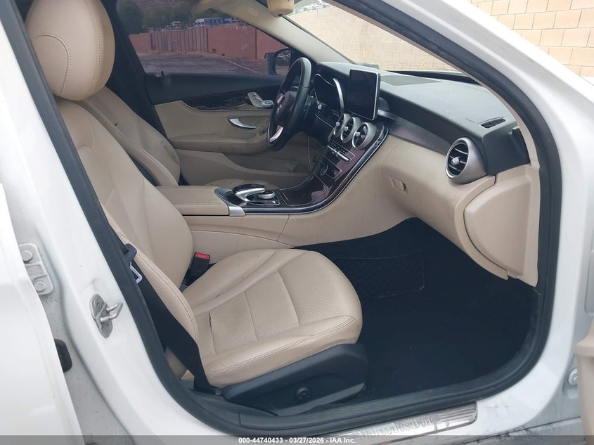 2015 Mercedes-Benz C 300