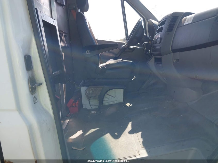 2015 Mercedes-Benz Sprinter 2500 High Roof