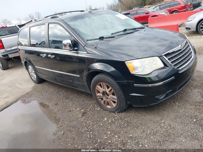 2008 Chrysler Town & Country Limited