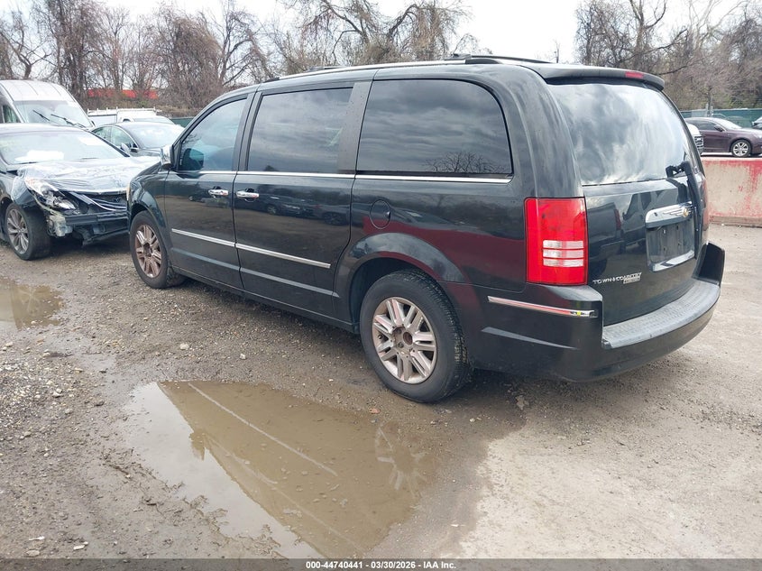 2008 Chrysler Town & Country Limited