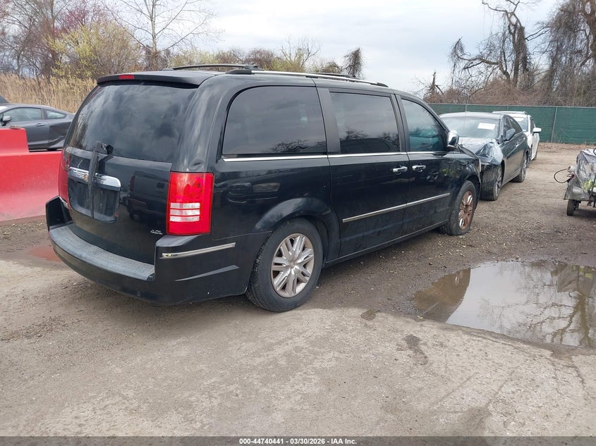 2008 Chrysler Town & Country Limited